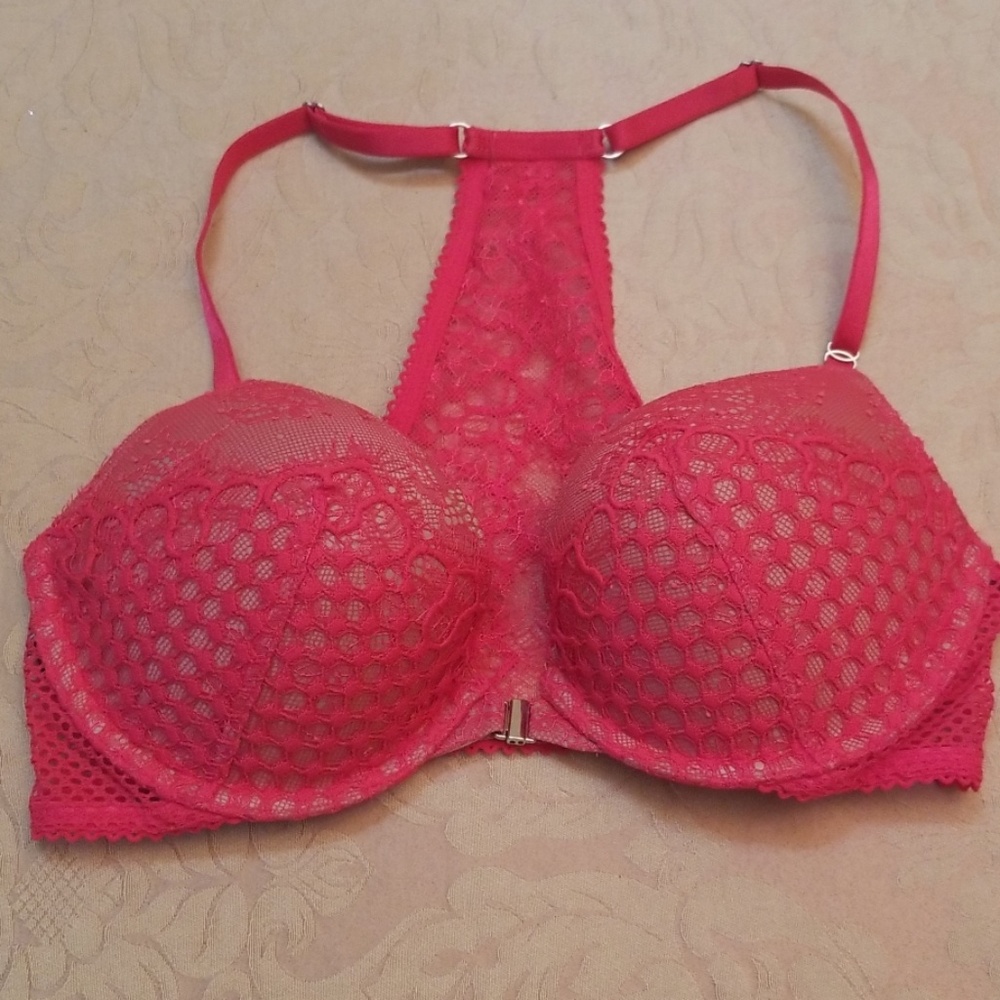 NWOT VICTORIAS SECRET VERY SEXY PUSHUP BRA 34C